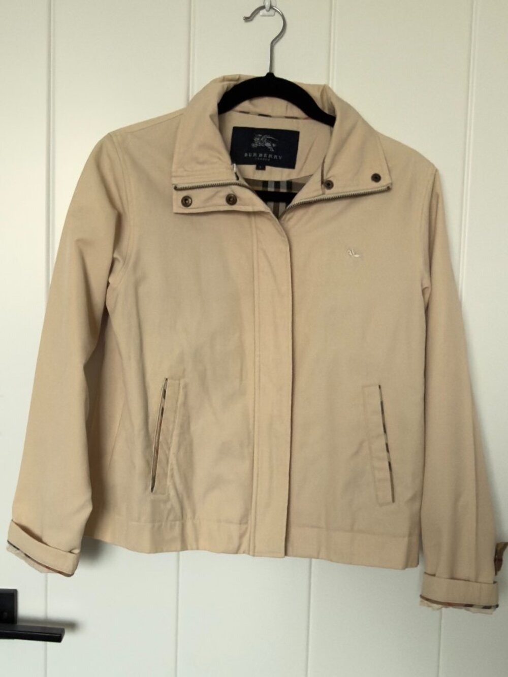 Burberry Nova Check Lined Lightweight Jacket
